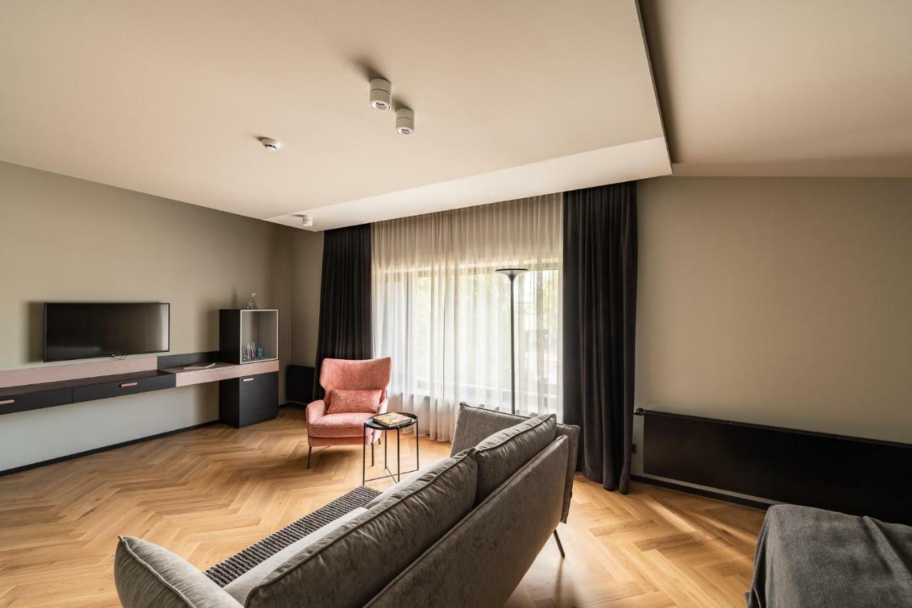 Maestro Design Hotel เลียปาญา ภายนอก รูปภาพ